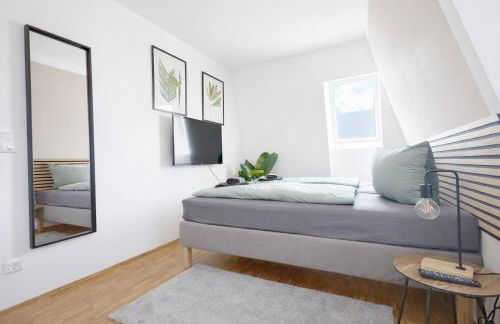 Larooms Merseburg - Apartment CS01 - 3 Zimmer, 7 Betten, 2 Bäder, 2 Parkplätze, Balkon & Aufzug - Foto 16