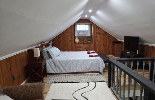 Charming 3 bedroom 2 bath home in Bloomfield with wishing well - Foto 26