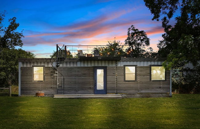 The Woods- Container Tiny House 12 min to Magnolia Baylor Downtown - Foto 16