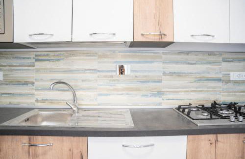 045b - Villetta Moderna 02-24E con VASCA IDROMASSAGGIO in giardino, solo 15 minuti da Mare e Spiaggia - Posto Auto GRATUITO - Foto 12