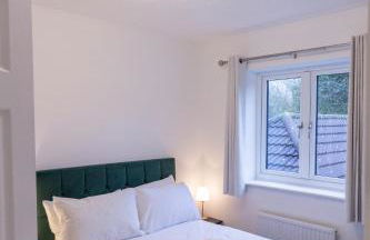 Charming Home in Bromsgrove - Perfect for Groups - Foto 21