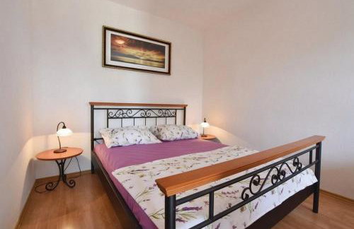 Holiday house with a parking space Cove Zarace, Hvar - 23952 - Photo 11