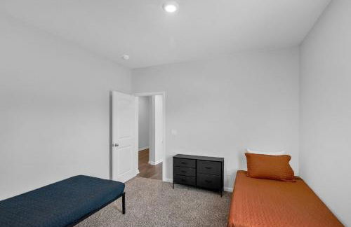 Charming 4BR Ranch-Style Home - Corner Lot home - Foto 23