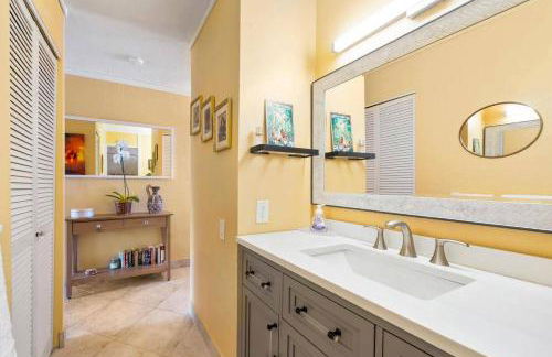 Gorgeous Blue Ocean Views, AC, Sunsets & 1-Min Walk to Beach - Foto 28