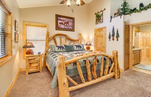 Rustic Lakeside Cabin on 3 Acres with Nature Views! - Foto 13