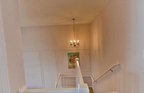 Amazing Renovated Townhouse - Foto 22