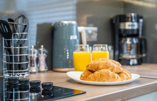 Charming Apartment In Andover Town Centre 55'' 4K Smart TV Netflix - Photo 18