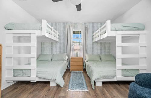 Relaxed Luxury Pet Friendly Home with Pool and Backyard Lounge in San Antonio, TX - Foto 41