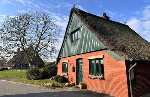 Reetdachkate am Deich - Photo 1