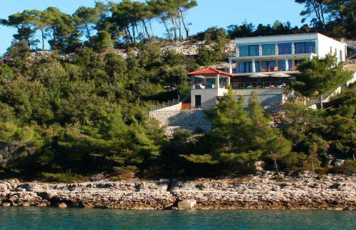 Villa Lukrecia -Stunning Sea View Retreat - Photo 5