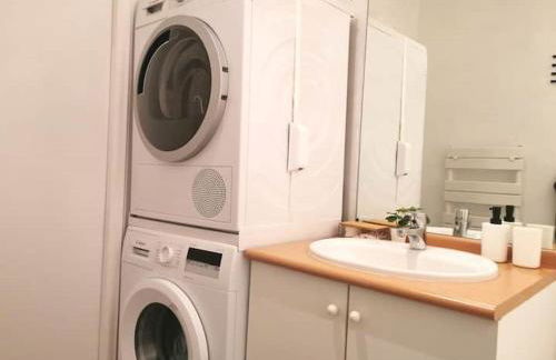 CHIC 2CHAMBRES,70m²+balcon+parking+WIFI - Photo 14