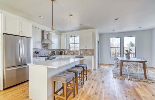 Stay Portland - Custom North Tabor Farmhouse - Gym & Kitchen - Photo 1