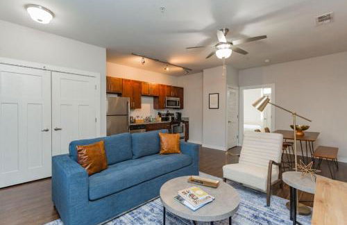 CozySuites Music Row Alluring 1BR w free parking 13 - Foto 3