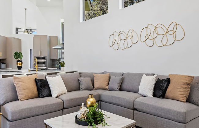 Luxurious 6-Bedroom Villa with Pool & Games - Foto 33