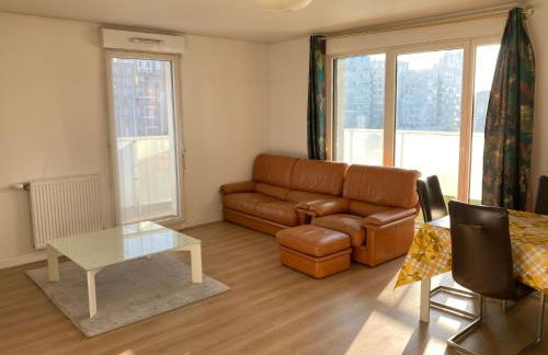 Appartement 87 m2 - 3 chambres - 6 personnes - Proche Paris - Parking gratuit - Foto 1