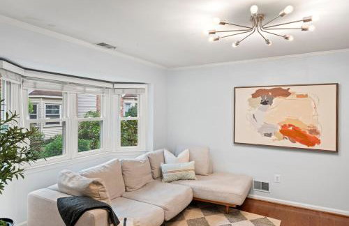 Lakeside Stay Metro, INOVA, Dining & Shops Nearby! - Foto 32