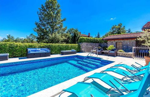 3 Bedroom Amazing Home In Jurdani - Photo 10