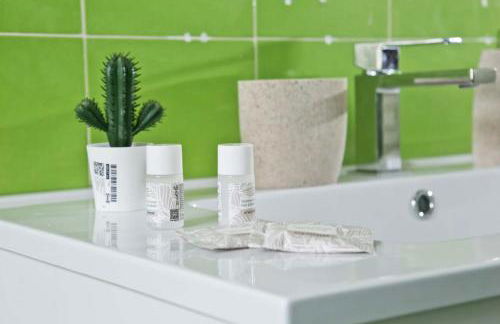 LA'DELI - Como - grande appartamento con parcheggio, nefltix, giardino, terrazzo - Foto 31