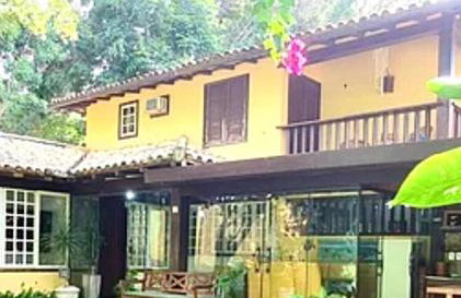 Búzios Praia da Ferradura Linda casa dentro de Condomínio com toda infraestrutura - água e luz inclusos na tarifa - Foto 14