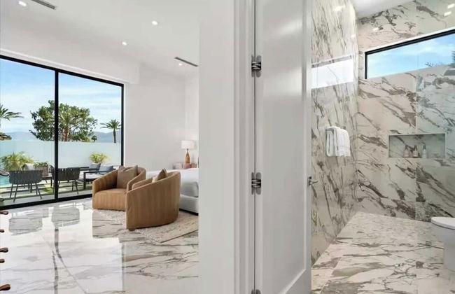 Sleeps 20 7-bedroom Villa w/ Pool, Putting Green & Hot Tub Bravo Villa #11 by Avantstay - Foto 38