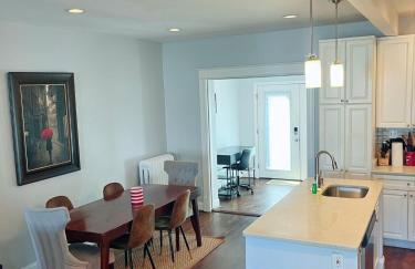 3BD Brookland Home W Parking & Metro Access - Photo 13