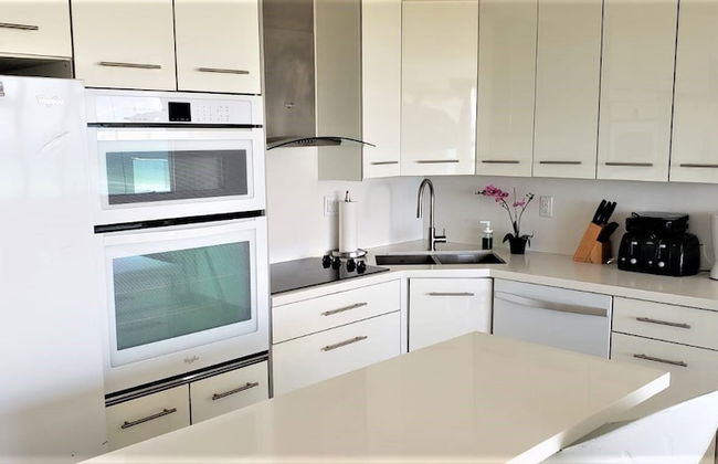 Alexander 802 3 Bedroom Apts by RedAwning - Photo 9