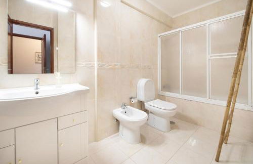 Cozy Traveller Apartment & Garage - Foto 2