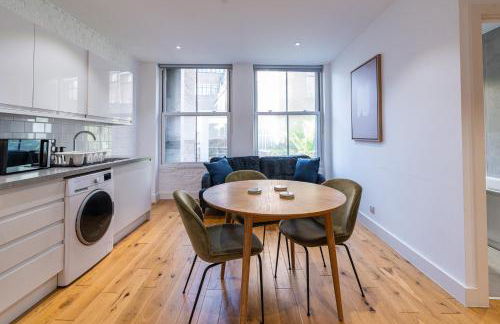 City of London Deluxe 4BR Steps to Tube - Foto 50