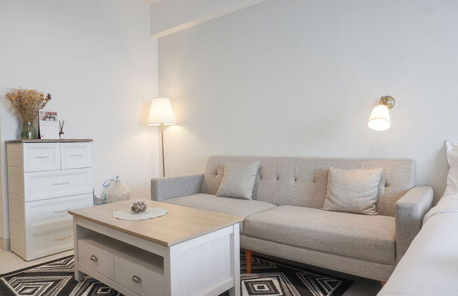 New And Homey Studio At West Vista Apartment - Photo 7