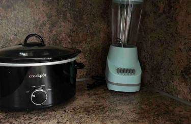 101 yr comfy Historic Home quiet private parking - Foto 33