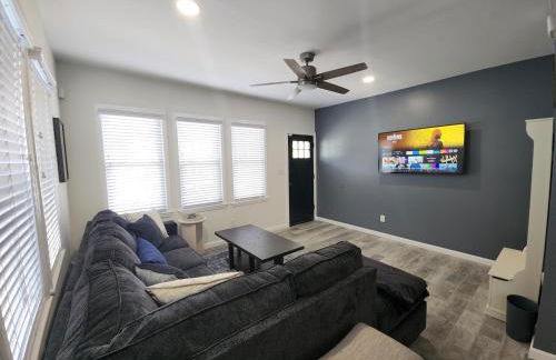 Neat Retreat-Comfortable & Cozy 2 BR,Close to all! - Foto 7