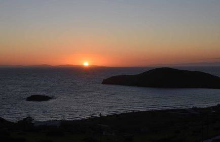 Anemos and Almyra - Foto 26