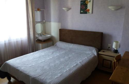 Gîte "les hortensias" au coeur de Lacaune - Foto 6