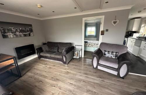 The Bungalow - Photo 26