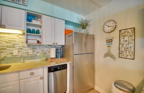 Chic Virginia Beach Retreat - Pool, Steps to Beach - Photo 15