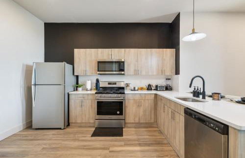 2BR, King Bd, Free Prkn, Gym, NYC View, 8min Train - Foto 38