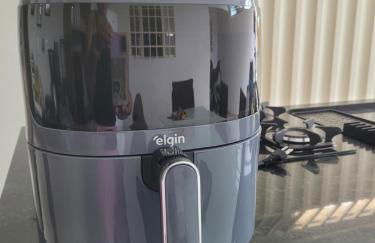 Casa funcional - 02 quartos, 02 camas de casal, 01 cama de solteiro, cozinha gourmet e garagem para carro pequeno - Foto 8