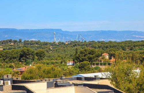 Palms & Pines Apartment, with a pool and marvellous sea view, 10 minutes to the beach - Foto 10