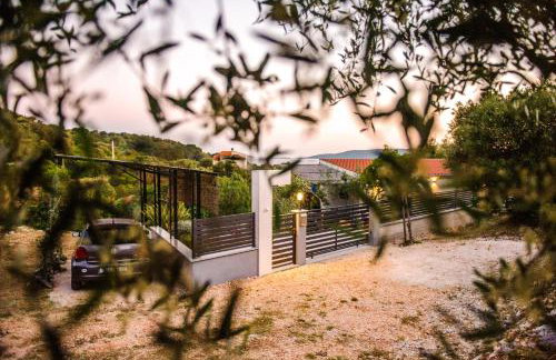 House Tea in a beautiful nature - Foto 56