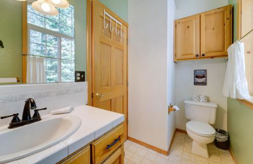 4 Mi to Downhill Ski Resort! Spacious Family Haven - Foto 25