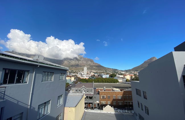 Urban Oasis at The Square - Photo 68