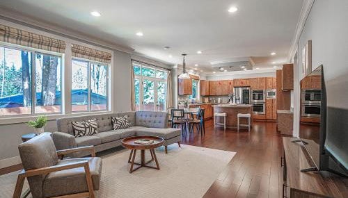 Kirkland's Expansive Custom-Built Family Haven Near Juanita - Foto 2