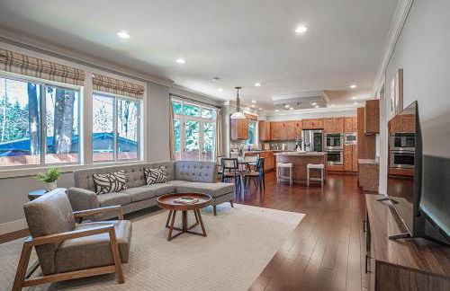 Kirkland's Expansive Custom-Built Family Haven Near Juanita - Foto 2