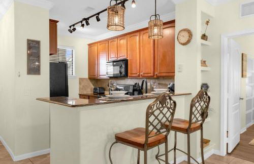 Condo with Private Patio - Near Disney's Animal Kingdom - Foto 23