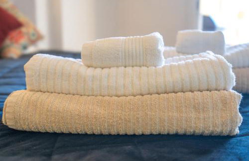 2 bedrooms with pool, terrace and balcony - Photo 11