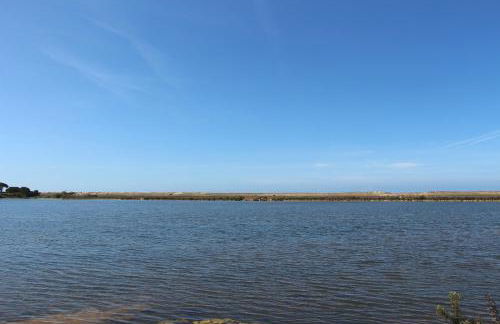 By the Beach - Foto 53