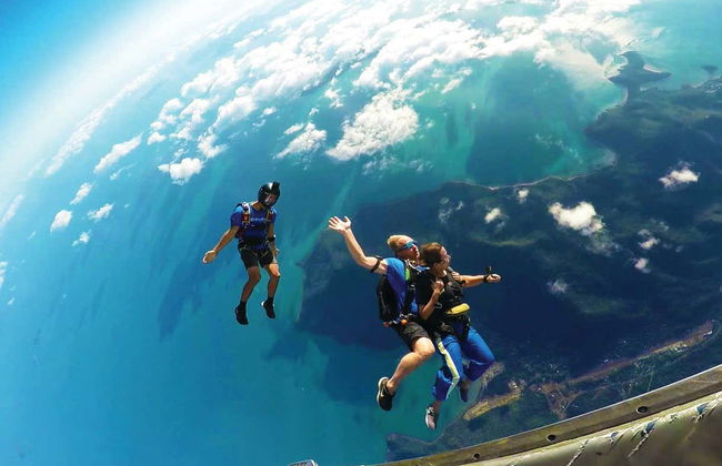 Skydive Over Airlie Beach - Photo 2