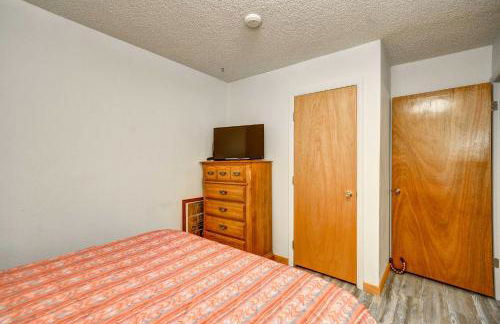 Cody Apartment with Panoramic Mountain Vistas! - Foto 19