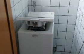 Geräumiges Apartment 90 m Zwei Schlafzimmer große Küche mit Essbereich Badewanne Waschmaschine Spülmaschine gesamte Unterkunft gehört Ihnen - Photo 6