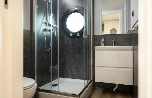 exclusives Hausboot "Oma Ella" - Foto 6